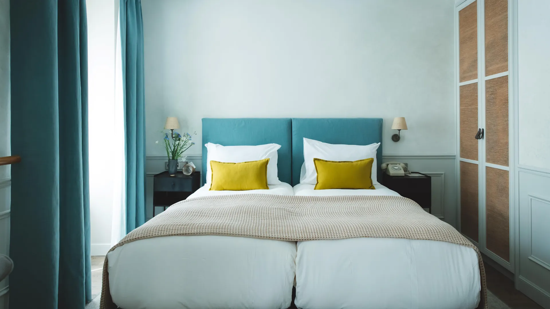 Hoy - Yoga Hotel Paris